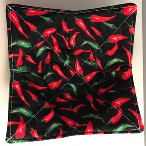Microwave Bowl Cozy, Chili Pie,  Hot chili peppers, bowl hot pad, Quilted, pot holder, soup bowl, plate cozy