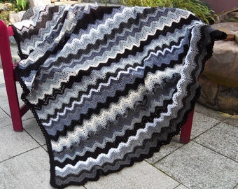 Häkeldecke schwarz/weiß 2,10 x 1,60 m