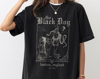 The Black Dog / Camisa Gráfica / Letras, Vintage, Camiseta Unisex, Academia, Poetas Torturados, Londres, Inglaterra