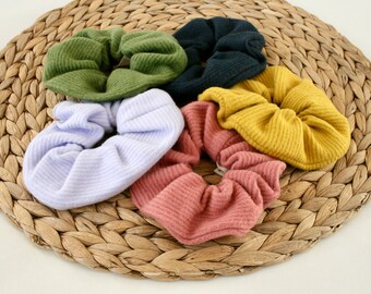 Kuschel-Scrunchie BIO in verschiedenen Farben - biologisch, organic, fair, zero waste, zero plastic - Geschenk beste Freundin, Ostern