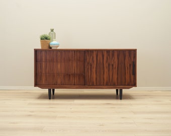 Notenhouten dressoir, Scandinavisch design