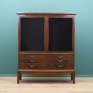 Armoire en noyer, design danois, années 60, fabriquée au Danemark