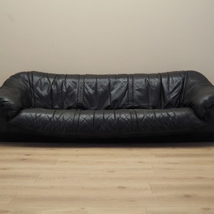Black leather sofa, Italian design, 1960s, production: Italy
