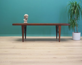 Rosewood table, 1970s, Danish design, made by Gern Møbelfabrik