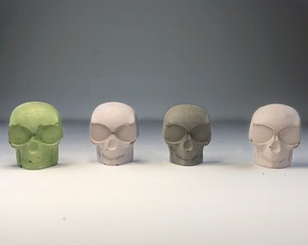 Skull Designed Concrete Brooches/Pins