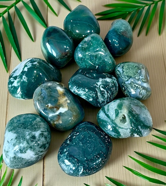Large Green Moss Agate Tumble Stone, Natural Moss Agate, Agate Crystal, Green Agate Crystal, Agate Tumble, Abundance Crystal, Love Crystal