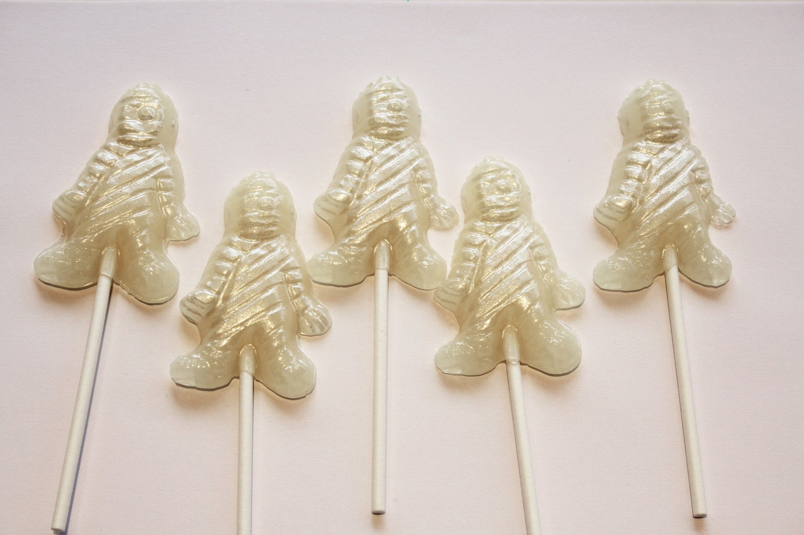 Sock Monkey Lollipops 6-piece set by I Want Candy! main image 1