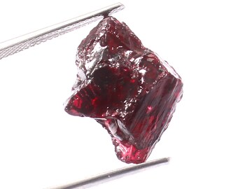 15 Cts Garnet Rhodolith Raw AAA + Qualität Natürliche lila Farbe Granat Rhodolith Rough Hige Qualität Rohedelsteine Größe 19x14x8 MM