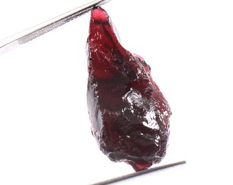 36 Cts Garnet Rhodolith Raw AAA + Qualität Natürliche lila Farbe Granat Rhodolith Rough Hige Qualität Roh Edelsteine Größe 31x15x8 MM