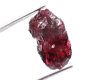 10 Cts Garnet Rhodolite Raw AAA + Qualität Natürliche lila Farbe Granat Rhodolite Rough Hige Qualität Rohedelsteine Größe 18x10x6 MM