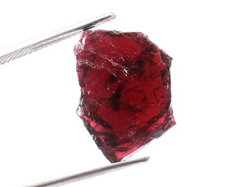 12 Cts Garnet Rhodolith Raw AAA + Qualität Natürliche lila Farbe Granat Rhodolith Rough Hige Qualität Rohedelsteine Größe 18x13x4 MM