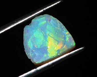 Raro opale di Welo etiope grezzo, opale di benvenuto grezzo, opale di fuoco di Welo, pietra preziosa di opale di Welo naturale, ct, 1,55 dimensioni 10×10×6