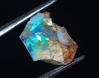 Raro opale di Welo etiope grezzo, opale di benvenuto grezzo, opale di fuoco di Welo, pietra preziosa di opale di Welo naturale, ct, 2,65 dimensioni 14×10×6