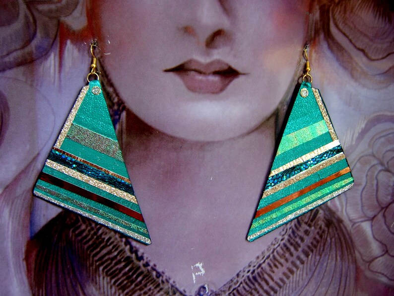 recycled earrings geometric green shimmer quartz shard mod cosmos sci fi comic con art deco biba quartz rock crystal vintage pop jewellery