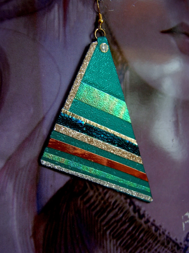 recycled earrings geometric green shimmer quartz shard mod cosmos sci fi comic con art deco biba quartz rock crystal vintage pop jewellery