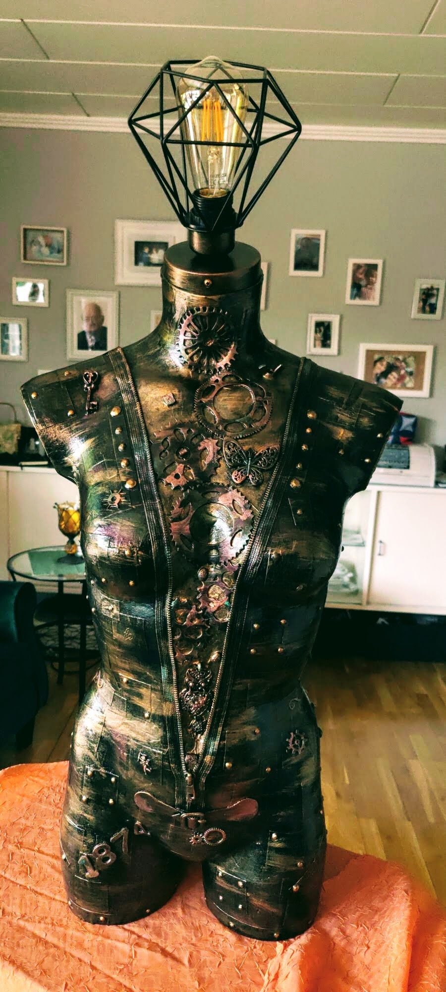 Designer lamp "Mannequin Steampunk"