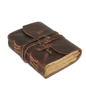 Lederbuch mit Büttenpapier 8 x 6 inch und Vintage Key Handgemachtes Notizbuch Schreiben Tagebuch Männer/Frauen Skizze