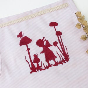 Fichier de broderie papier coupé elfe fille gnome enfant avec agarics mouche escargot téléchargement instantané numérique