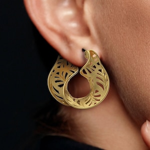14k or 18k Gold Twisted Hoop Earrings: Italian Fine Jewelry