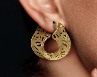 14k or 18k Gold Twisted Hoop Earrings: Italian Fine Jewelry