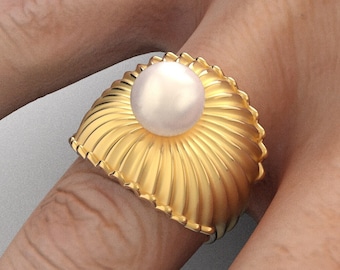 Gold Ring with Pearl, Natural White Pearl Ring, Akoya Japanese Pearl, Italian Gold Statement Ring, Stunning Elegant Italian Jewelry