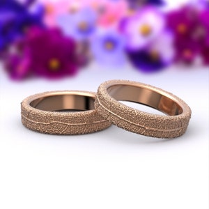 Solid Gold Leaf Texture Wedding Band: Nature Inspired Ring