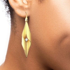 14k or 18k Gold Diamond Dangle Earrings: Italian Modern Jewelry