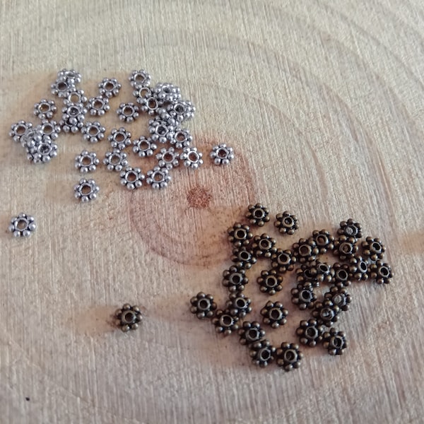 lot de 100 perles intercalaires fleur argent ou bronze 4mm