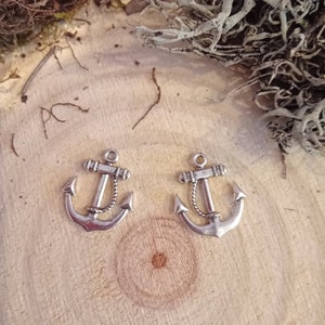 lot de 2 pendentifs marins, ancre argent vieilli image 1