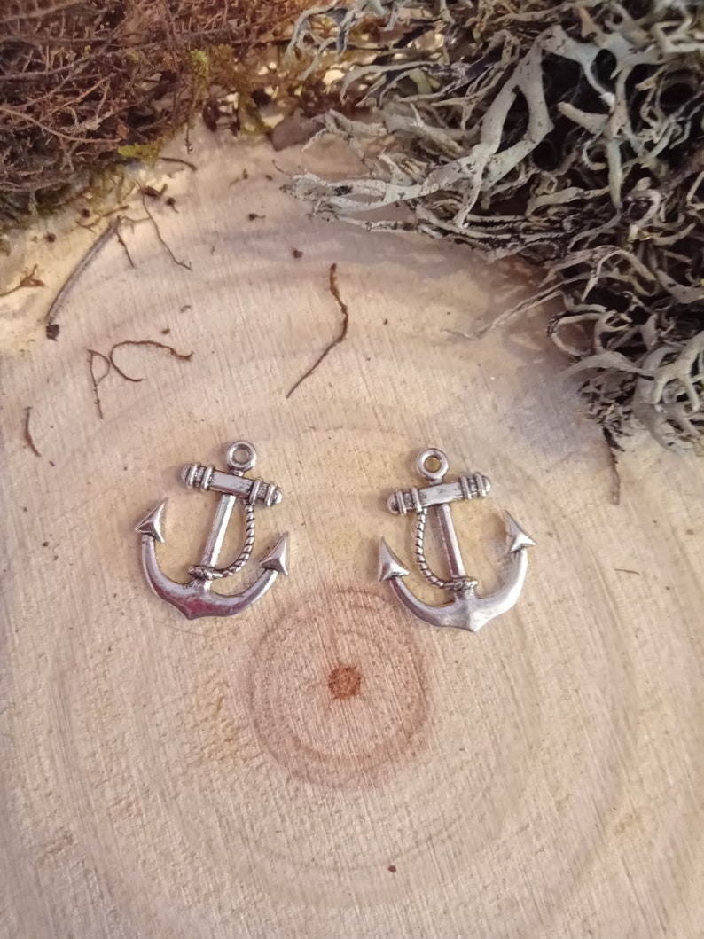 lot de 2 pendentifs marins, ancre argent vieilli image 1