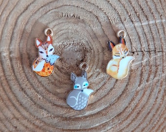 Brown / gray / red Golden Fox enamel charms sold individually