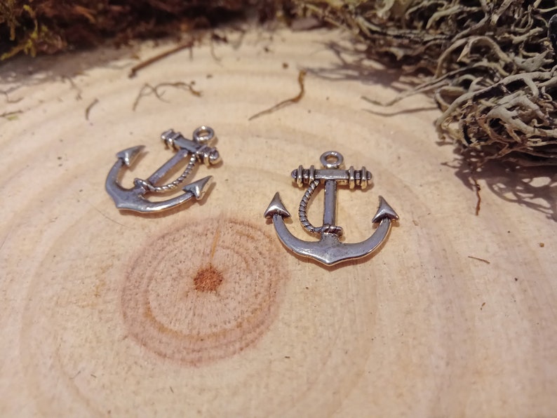 lot de 2 pendentifs marins, ancre argent vieilli image 2