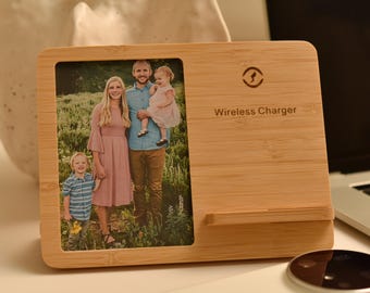 Personalized Wooden Wireless Charger, Custom Photo Frame Charger, Engraved Bamboo Phone Stand, Unique Gift for Mom Dad, Desk Decor Gift