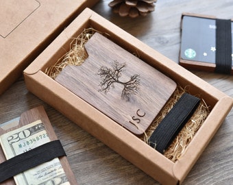Cartera personalizada de madera de nogal, titular de tarjeta de crédito minimalista, estuche de tarjeta hecho a mano, regalo de padrino, regalos de empresa, regalo único para él