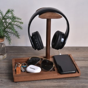 Wood Headphone Stand, Headphone Holder, Docking Station, Desk Organiser, Office Décor, Gift for him, Music Lover, Handmade Wood