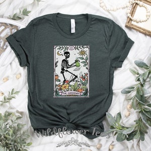 Women&#39;s THE GARDENER Plant Lover Tarot Plant Lady Graphic Tee Plus Size 3X 3XL 4X 4XL Avail