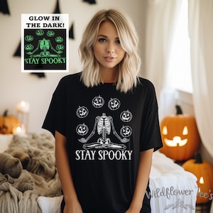 Women&#39;s Unisex Teen Tween Cute Glow In The Dark STAY SPOOKY Skeleton Pumpkins Halloween Limited Graphic Tee T-Shirt Plus Sizes Avail to 5XL