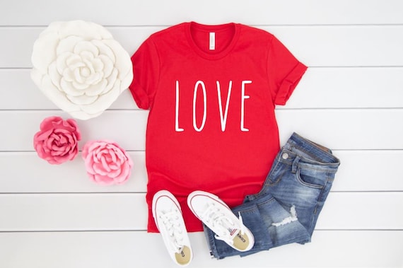 Women's VALENTINE'S DAY XOXO Limited Time Cute Holiday Tee T-Shirt Graphic Tee Plus Size Avail in 3X 3XL 4X 4XL 5X 5XL