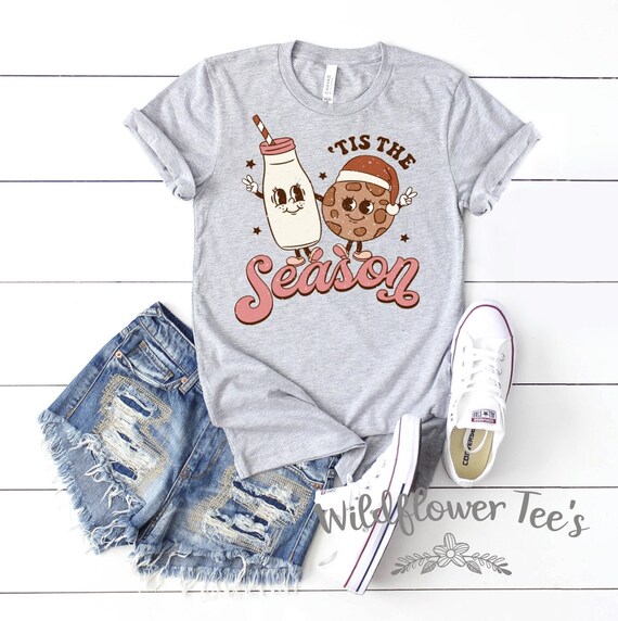 Women's TIS THE SEASON Christmas Limited Cute Retro Holiday Christmas Tee T-Shirt Graphic Tee Plus Size Avail in 3XL 4XL 5XL