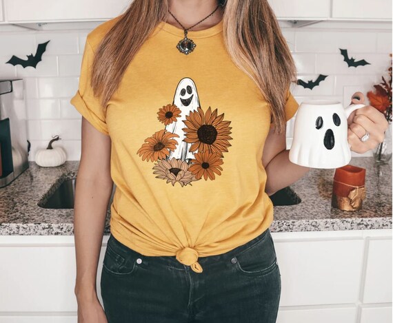 Women's RETRO SUNFLOWER GHOST Falloween Fall Halloween  Limited Tee T-Shirt Graphic Tee Sizes S - 4XL Avail
