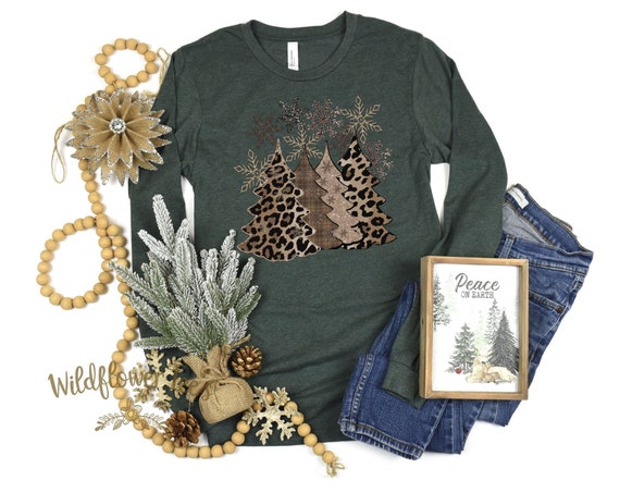 Women's LEOPARD CHRISTMAS TREES Limited Time Cute Chic Winter Holiday Christmas Tee T-Shirt Graphic Tee Long Sleeve Plus Sizes up to 2XL
