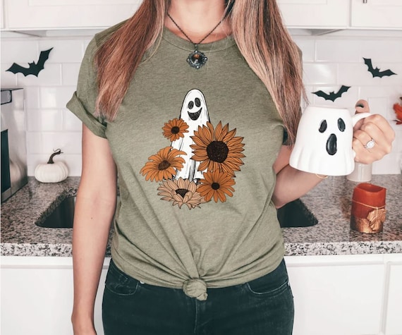 Women's RETRO SUNFLOWER GHOST Falloween Fall Halloween  Limited Tee T-Shirt Graphic Tee Sizes S - 4XL Avail