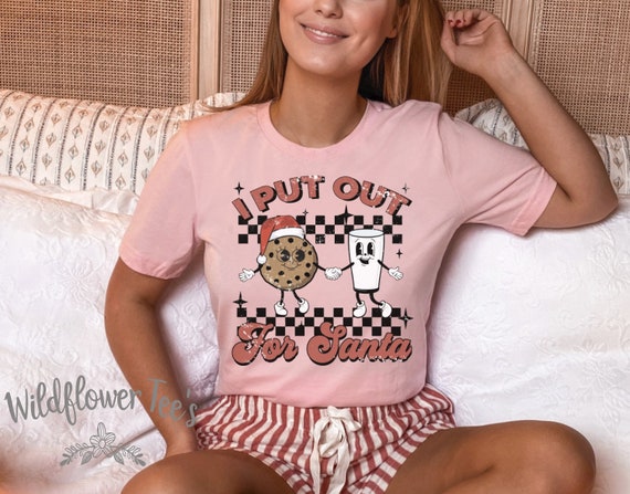 Women's Retro I PUT OUT For SANTA Christmas Limited Cute Retro Holiday Christmas Tee T-Shirt Graphic Tee Plus Size Avail in 3XL 4XL