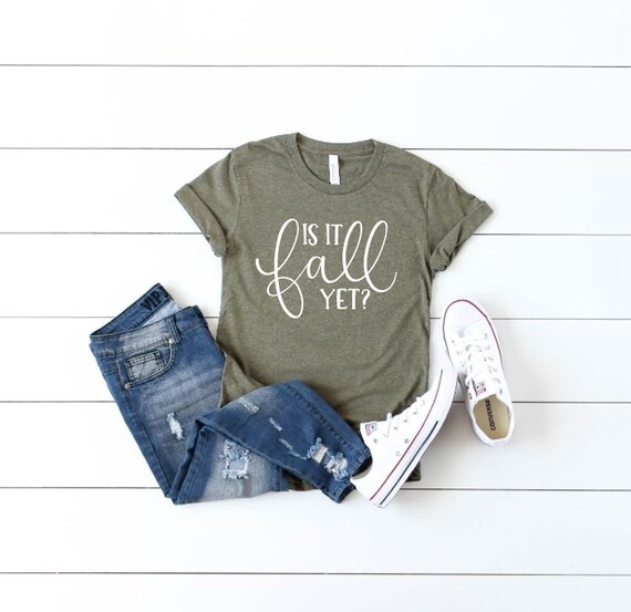 Women's Is it FALL YET? Limited Time Cute Funny Fall Autumn Seasonal Tee T-Shirt Graphic Tee Plus Size 3XL 4XL Avail
