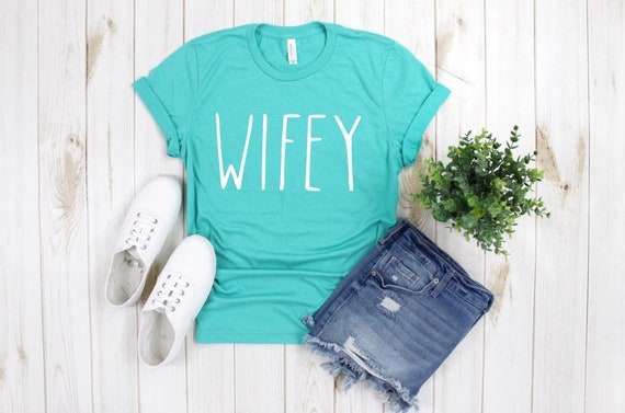 Women's WIFEY Country Chic Tee T-Shirt Graphic Tee Plus Size 3X 3XL 4X 4XL Avail