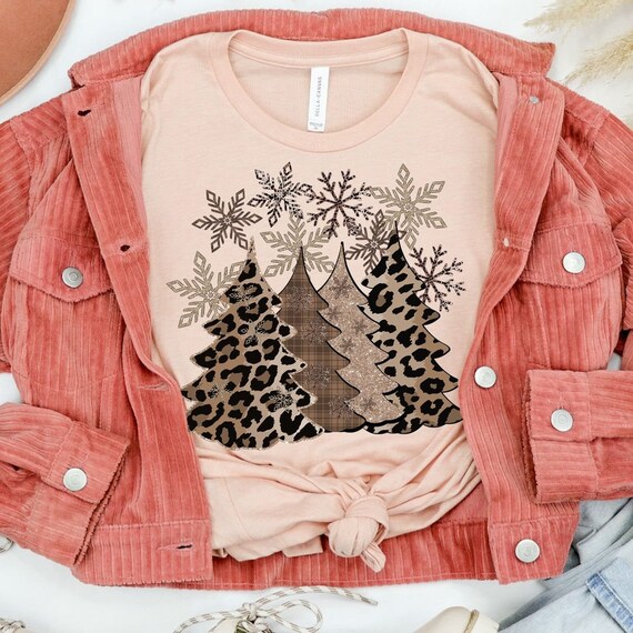 Women's LEOPARD CHRISTMAS TREES Limited Time Cute Chic Winter Holiday Christmas Tee T-Shirt Graphic Tee Plus Sizes avail 3XL 4XL