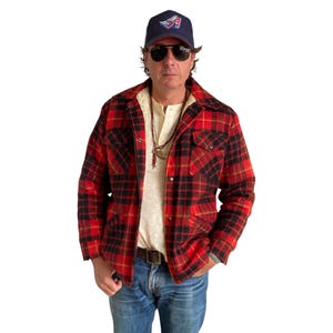 size Medium. 90s Plaid jacket with sherpa lining