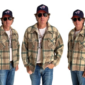 Large. Vintage wool plaid Woolrich shirt jacket