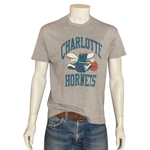 Size Large .Made In USDA Basketball Charlotte hornets 80s Vintage 50/50 T-shirt.