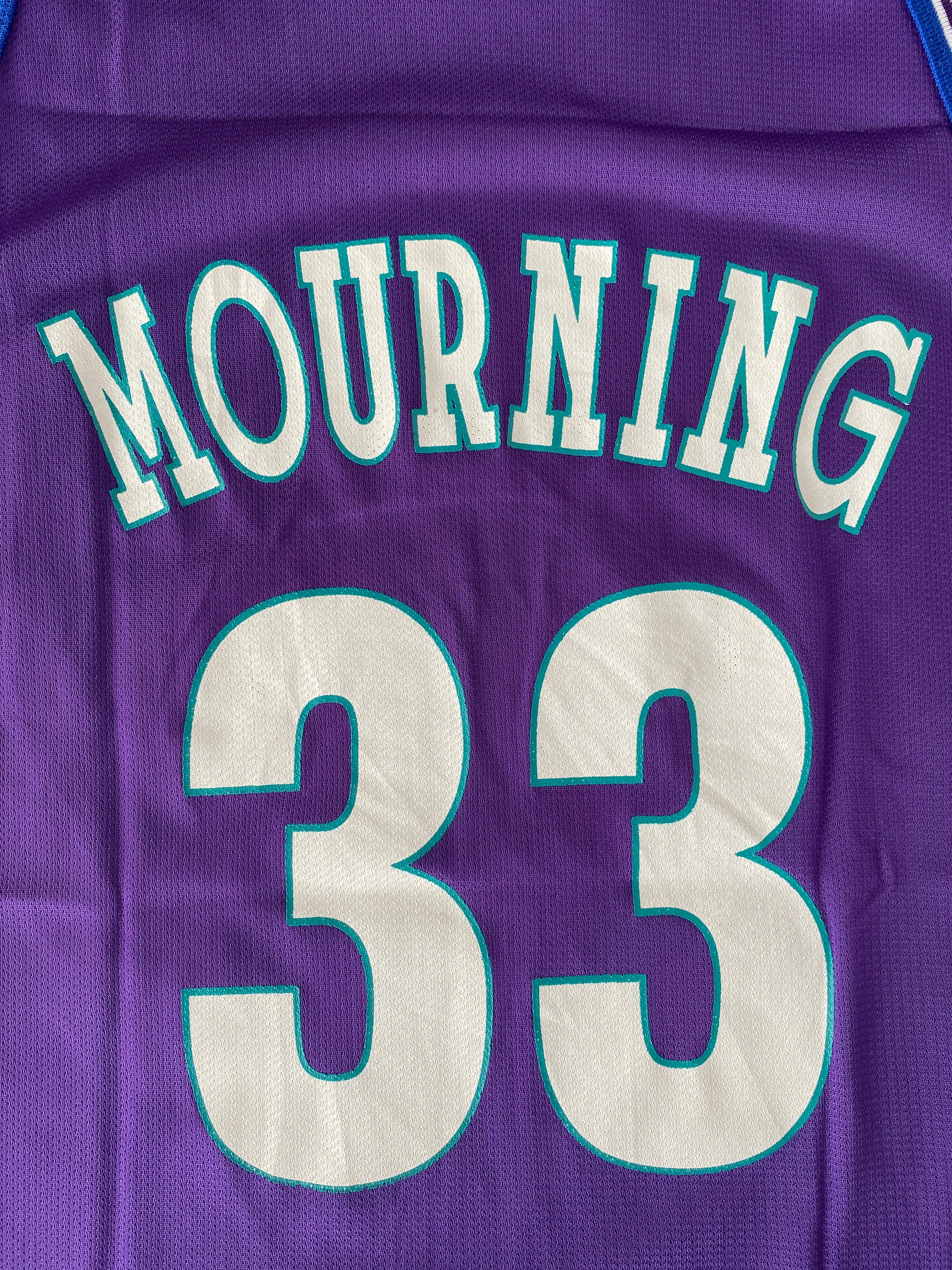 90sアメリカ製チャンピオンシャーロットホーネッツユニフォーム 44 Size 44 Vintage 90s Champion A. Mourning #33 Charlotte